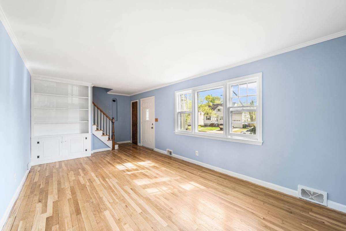 House for rent at 531 Hory St, Roselle, NJ 07203