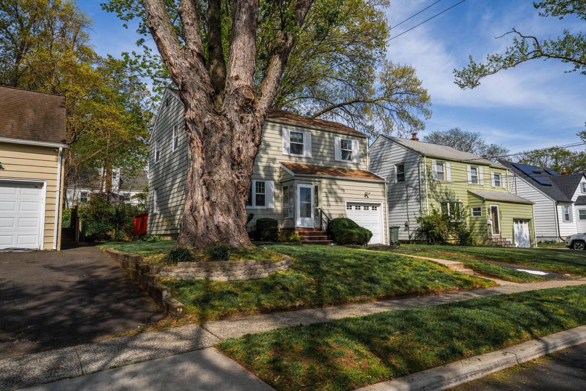 House for rent at 531 Hory St, Roselle, NJ 07203