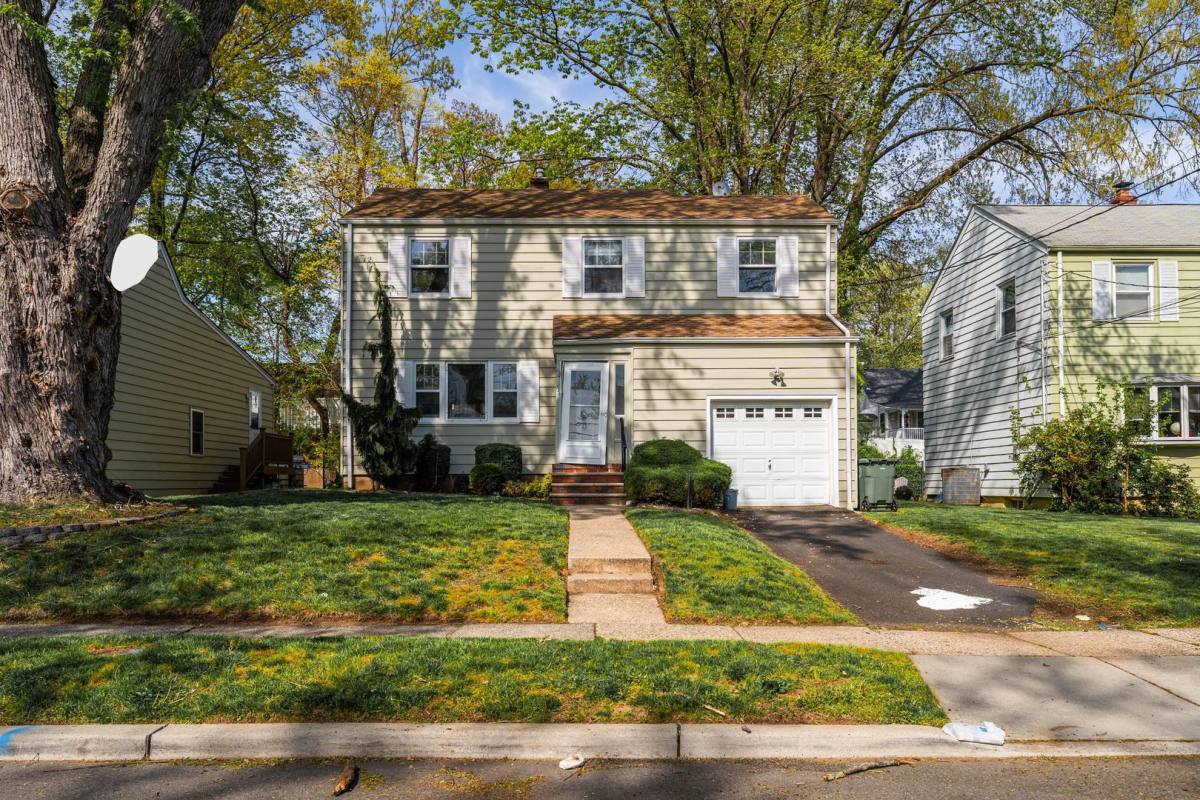 House for rent at 531 Hory St, Roselle, NJ 07203