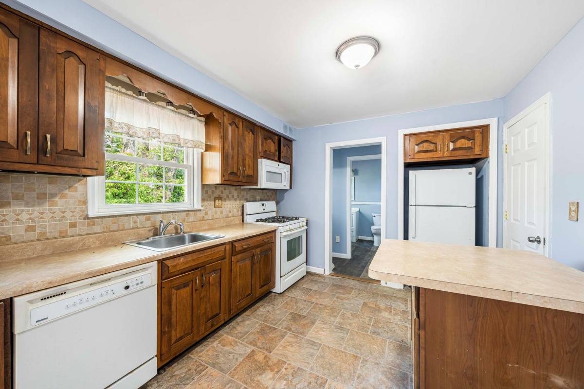House for rent at 531 Hory St, Roselle, NJ 07203
