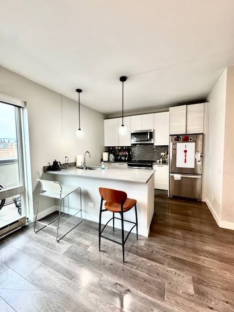 Apartment for rent at 2407 W Eastwood Ave #501, Chicago, IL 60625
