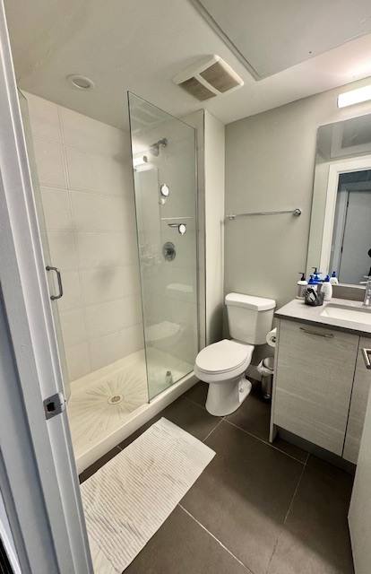 Apartment for rent at 2407 W Eastwood Ave #501, Chicago, IL 60625