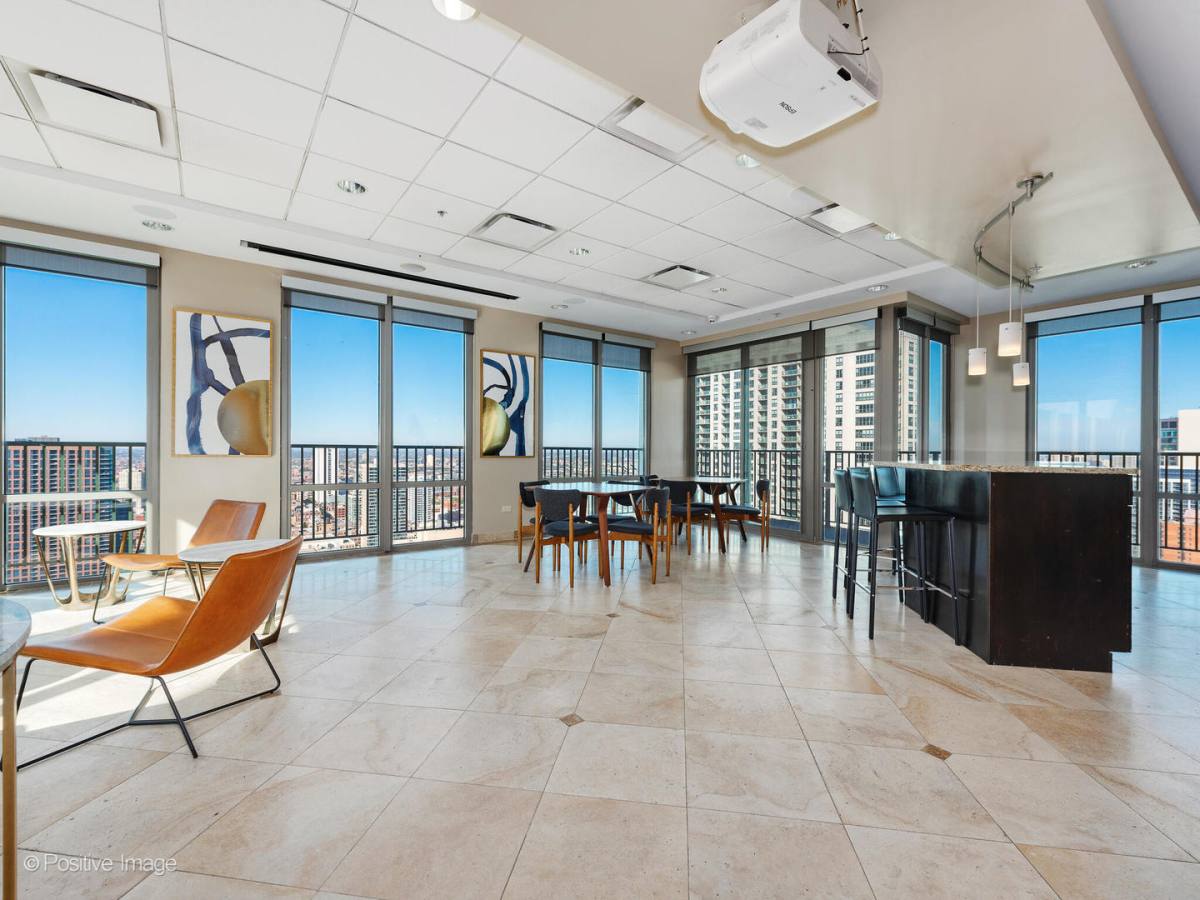 Apartment for rent at 2 E Erie St #1501, Chicago, IL 60611