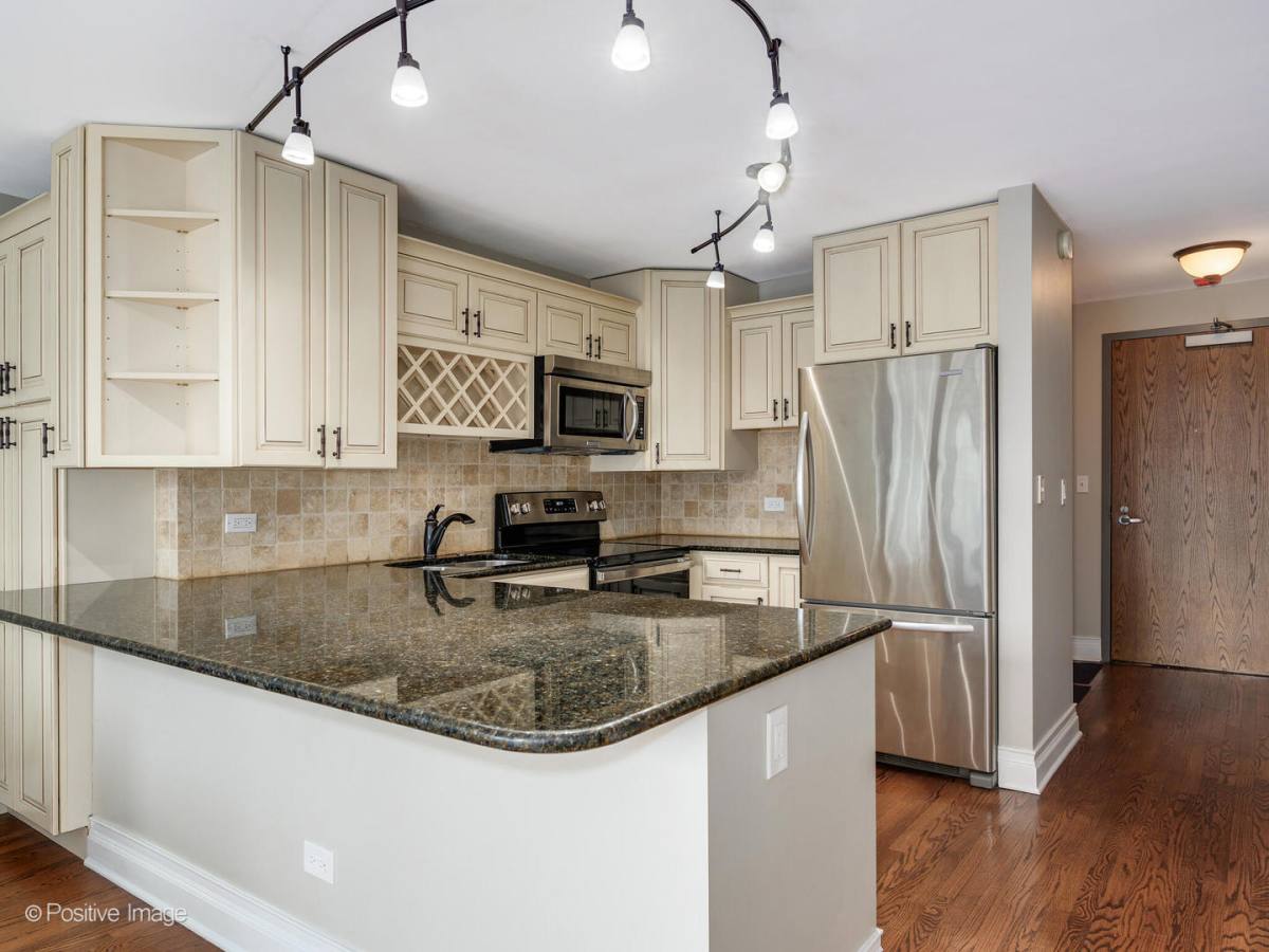 Apartment for rent at 2 E Erie St #1501, Chicago, IL 60611