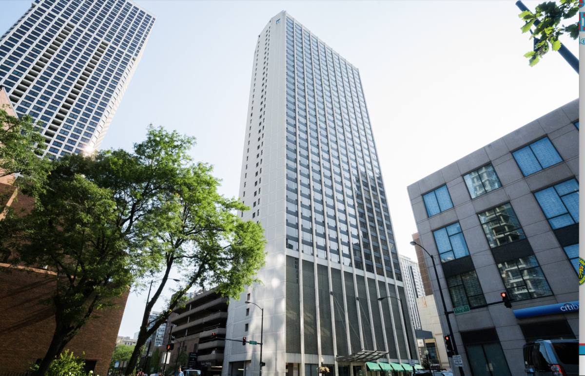 Apartment for rent at 2 E Oak St #2002, Chicago, IL 60611