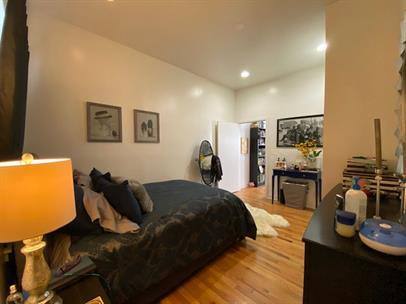 Apartment for rent at 2120 W Washington Blvd #402, Chicago, IL 60612