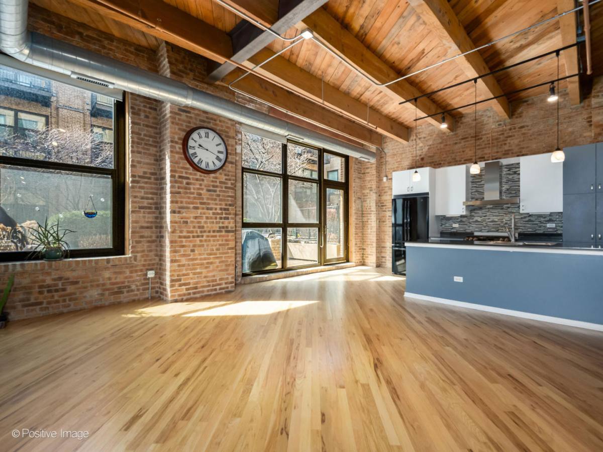 Apartment for rent at 1040 W Adams St #245, Chicago, IL 60607