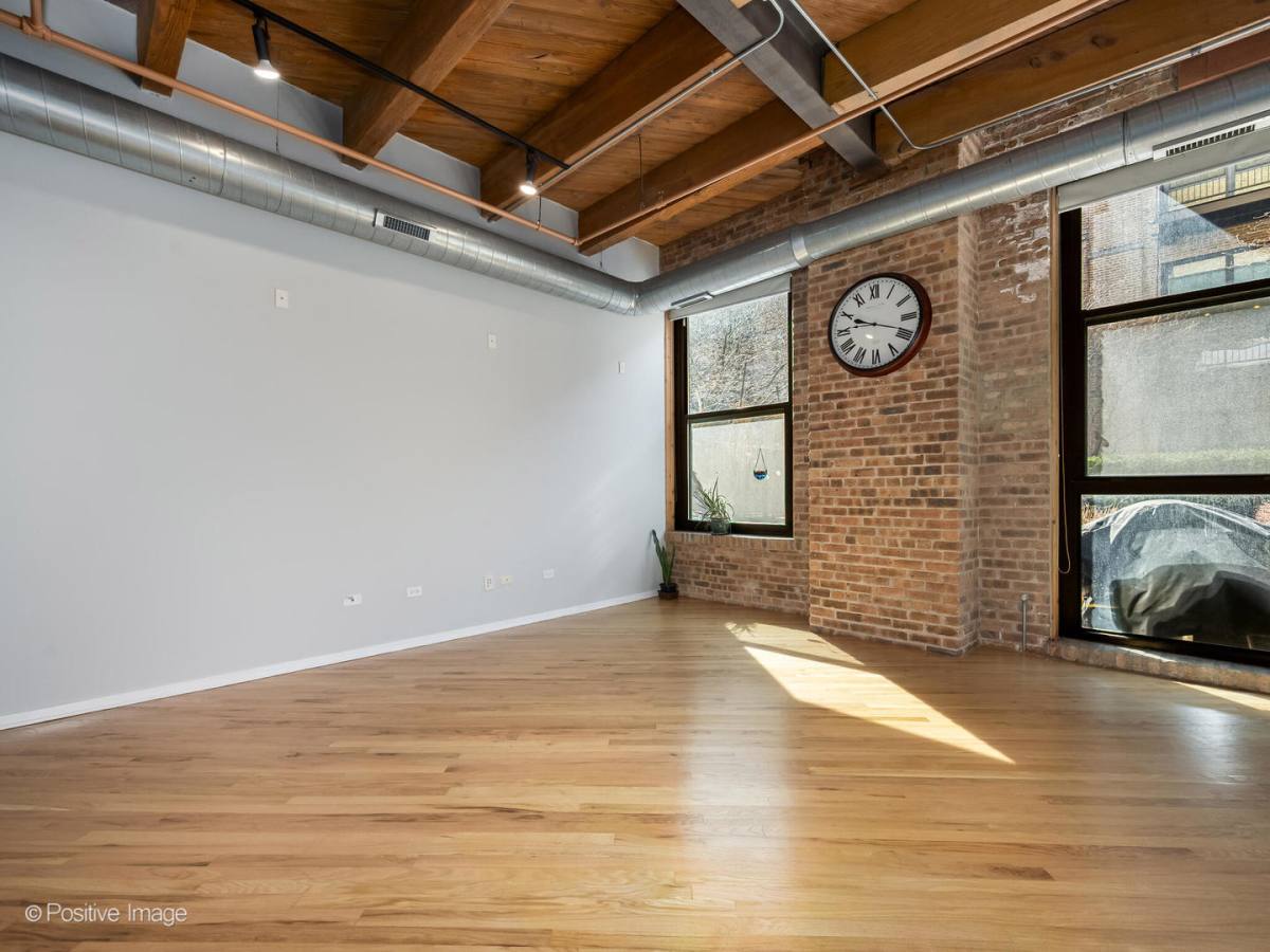 Apartment for rent at 1040 W Adams St #245, Chicago, IL 60607