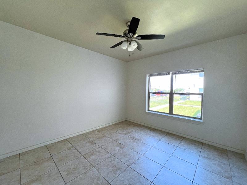 Apartment for rent at 1601 B Jacaman Rd, Laredo, TX 78041