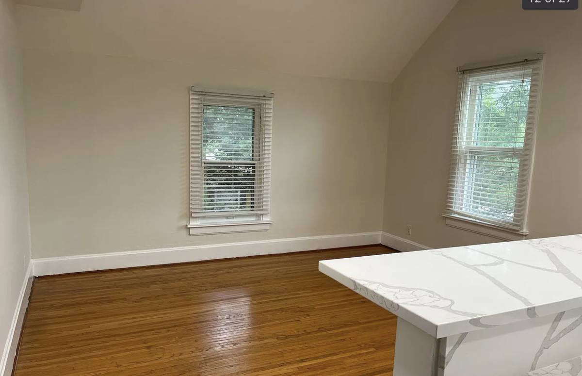 Apartment for rent at 212 Franklin St #2, Barrington, IL 60010