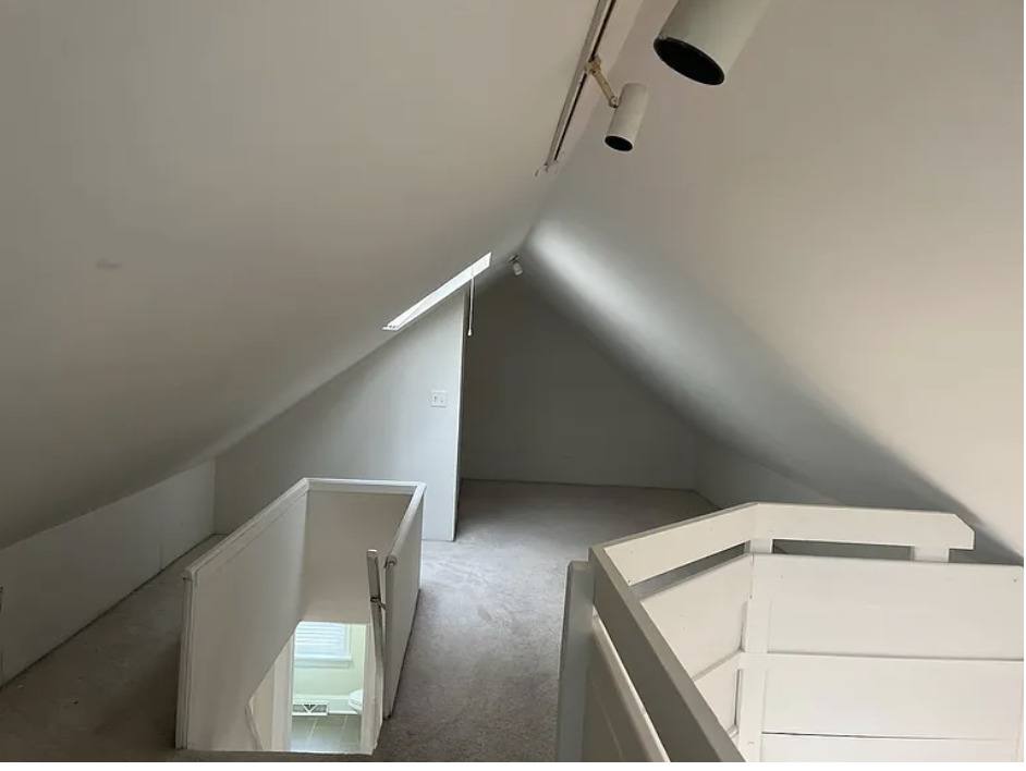 Apartment for rent at 212 Franklin St #2, Barrington, IL 60010