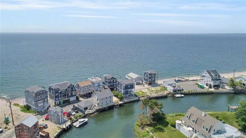 House for rent at 2155 Fairfield Beach Rd, Fairfield, CT 06824