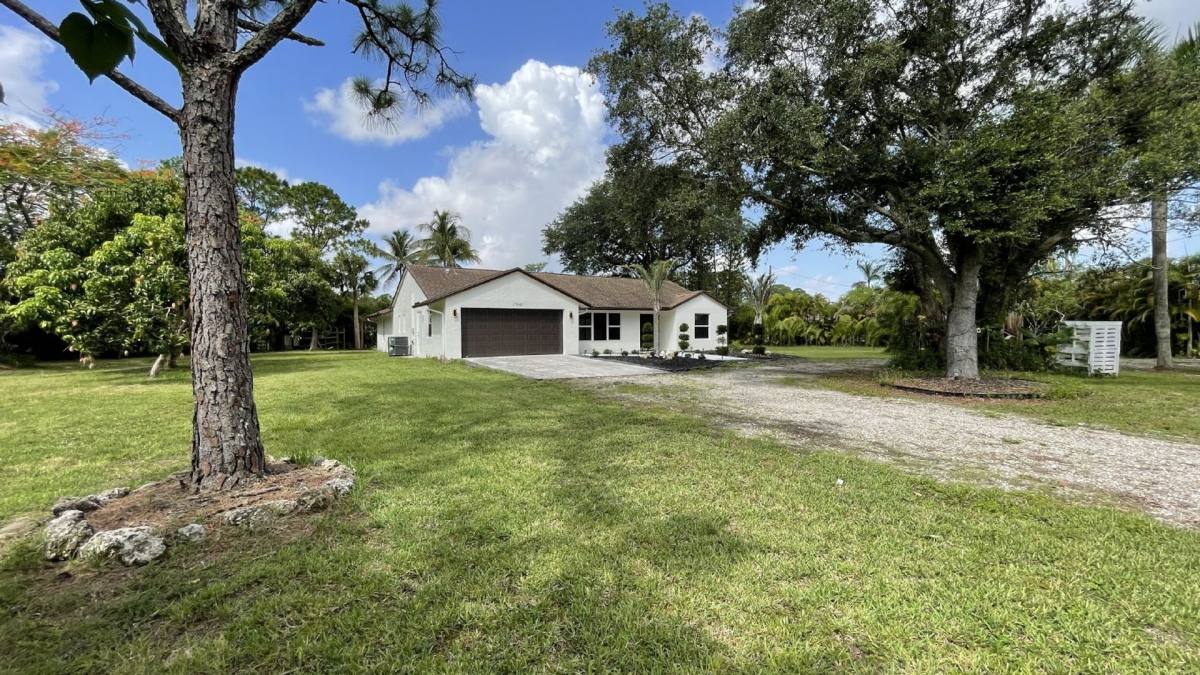 Apartment for rent at 17548 32nd Lane N, Loxahatchee, FL 33470