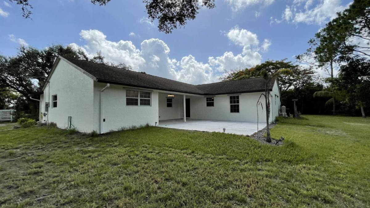 Apartment for rent at 17548 32nd Lane N, Loxahatchee, FL 33470