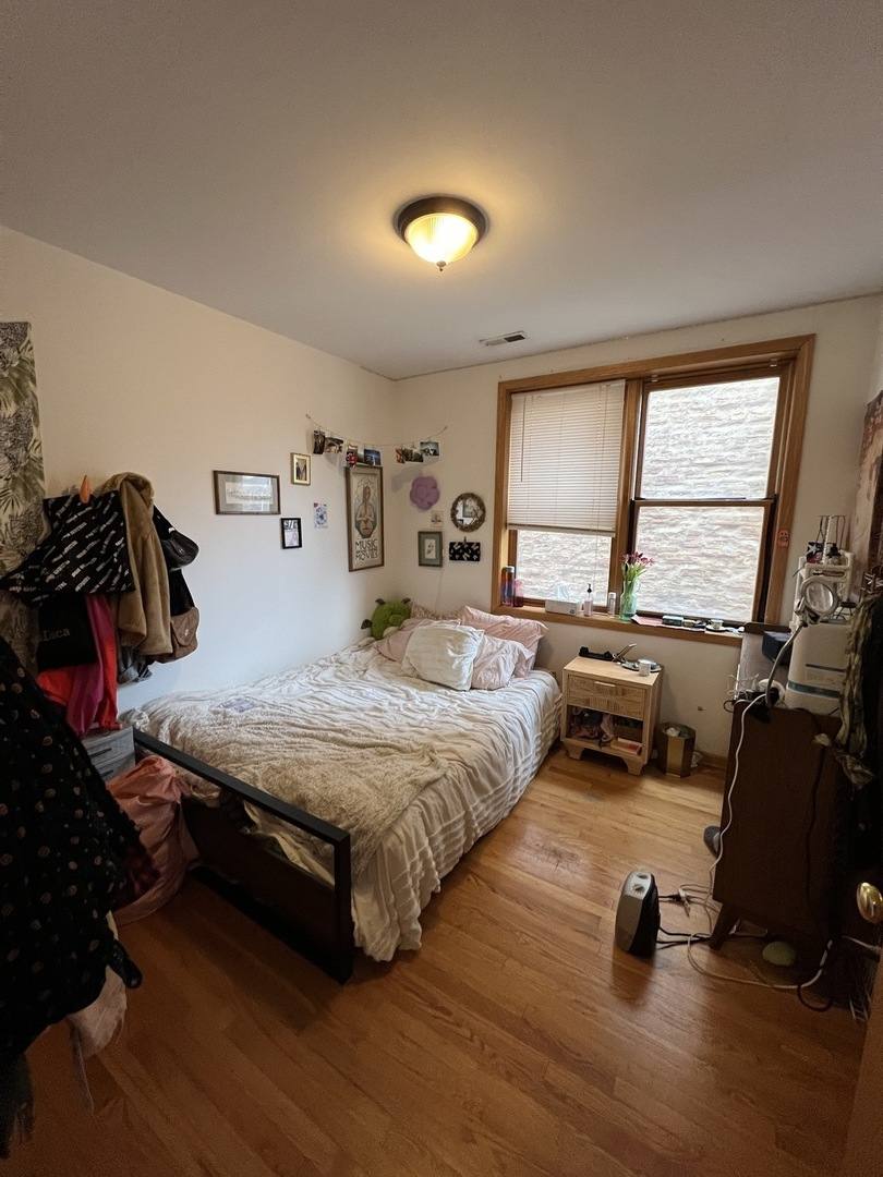 Apartment for rent at 4101 N Kenmore Ave #3S, Chicago, IL 60613