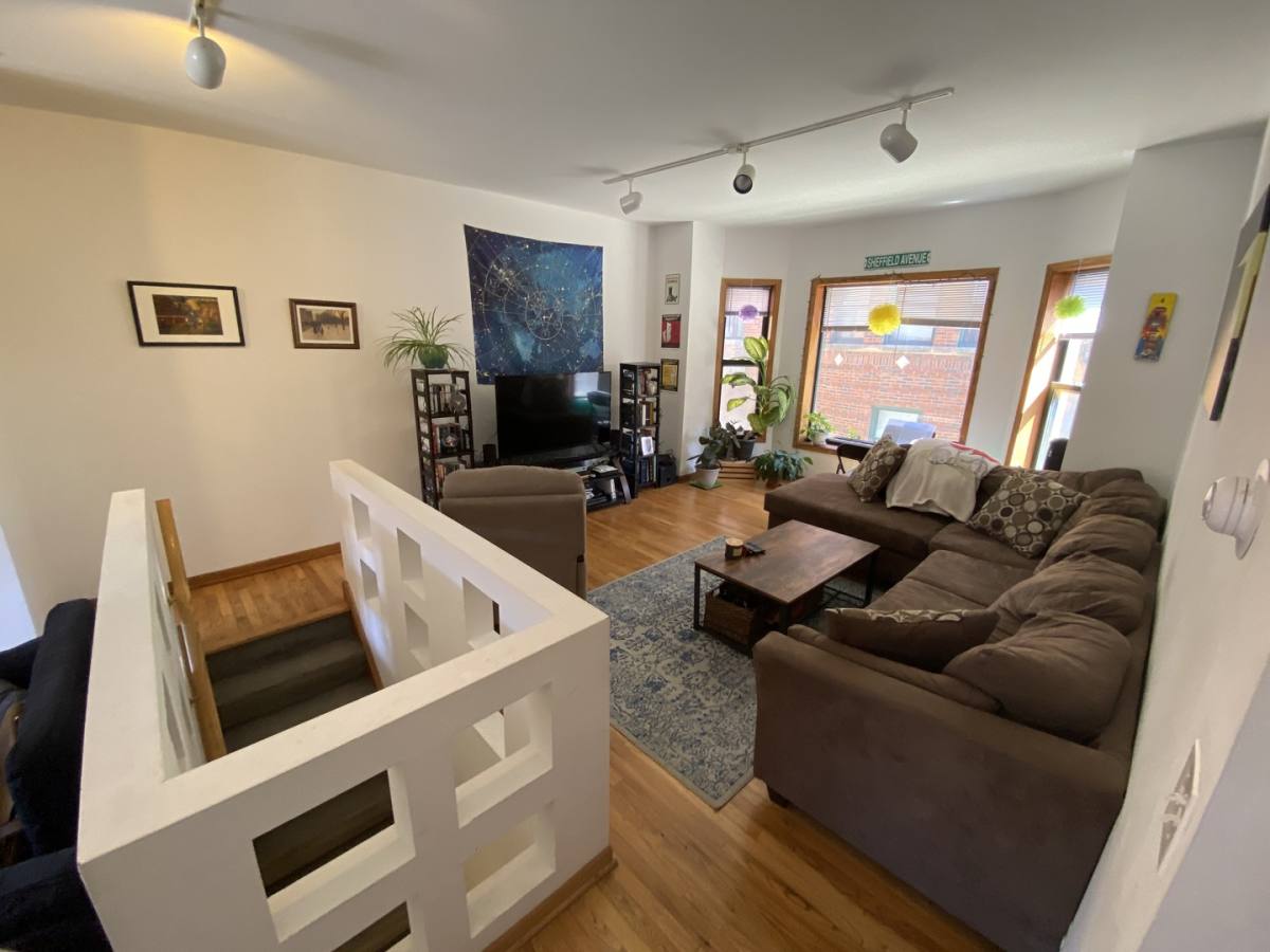 Apartment for rent at 632 W Patterson Ave #1N, Chicago, IL 60613