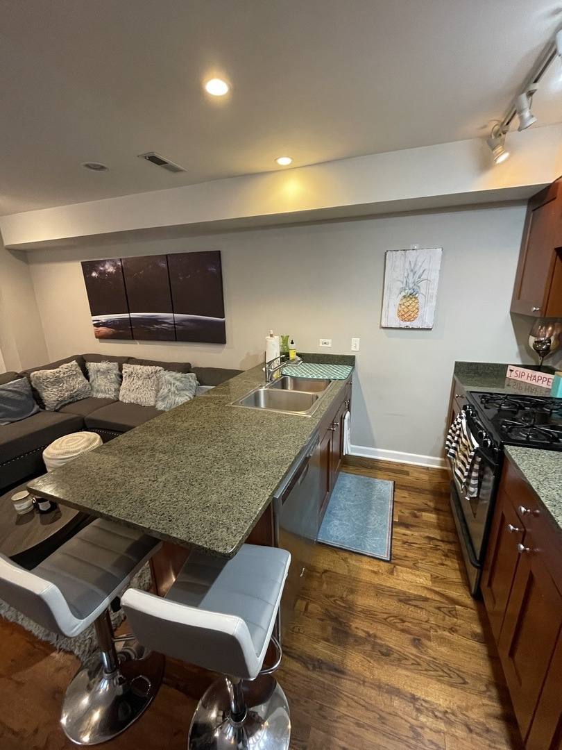 Apartment for rent at 1431 W Cortez St #1R, Chicago, IL 60642