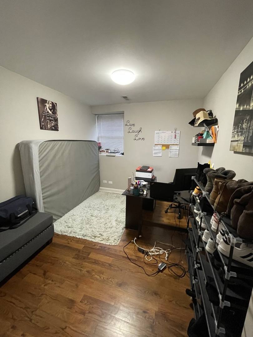 Apartment for rent at 1431 W Cortez St #1R, Chicago, IL 60642