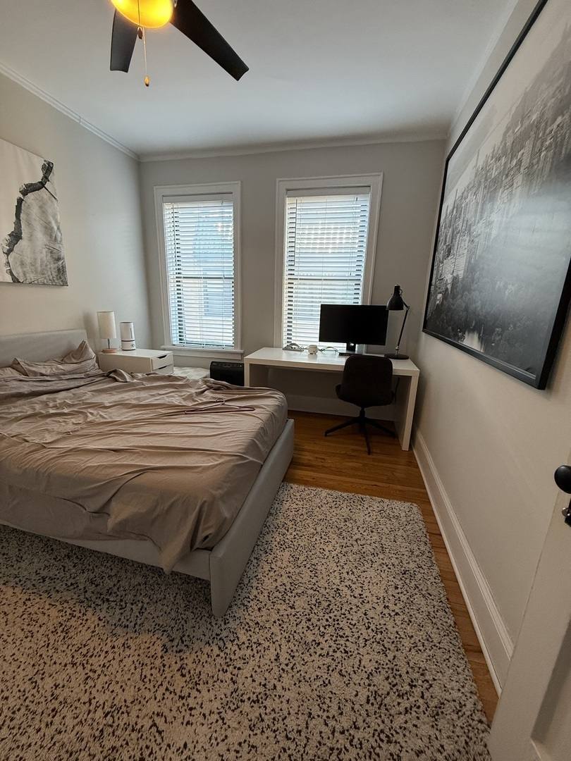 Apartment for rent at 627 W Roscoe St #B3, Chicago, IL 60657