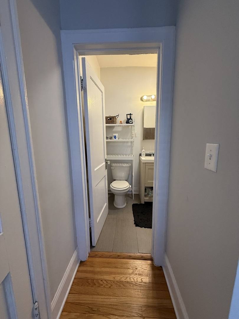 Apartment for rent at 627 W Roscoe St #B3, Chicago, IL 60657