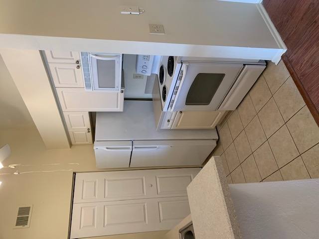 Apartment for rent at 1222 Bermuda Lakes Lane, Kissimmee, FL 34741