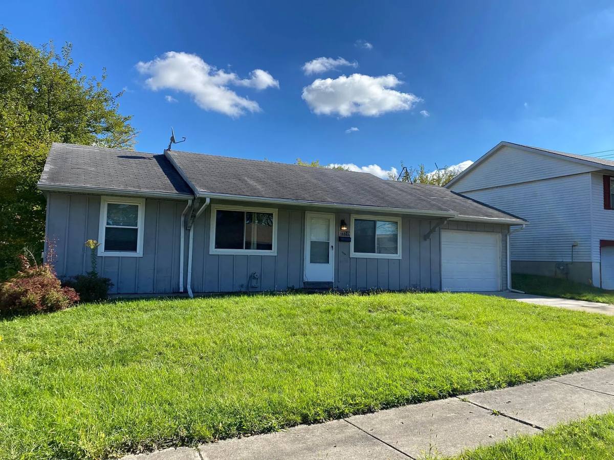 Apartment for rent at 22249 Latonia Lane, Richton Park, IL 60471