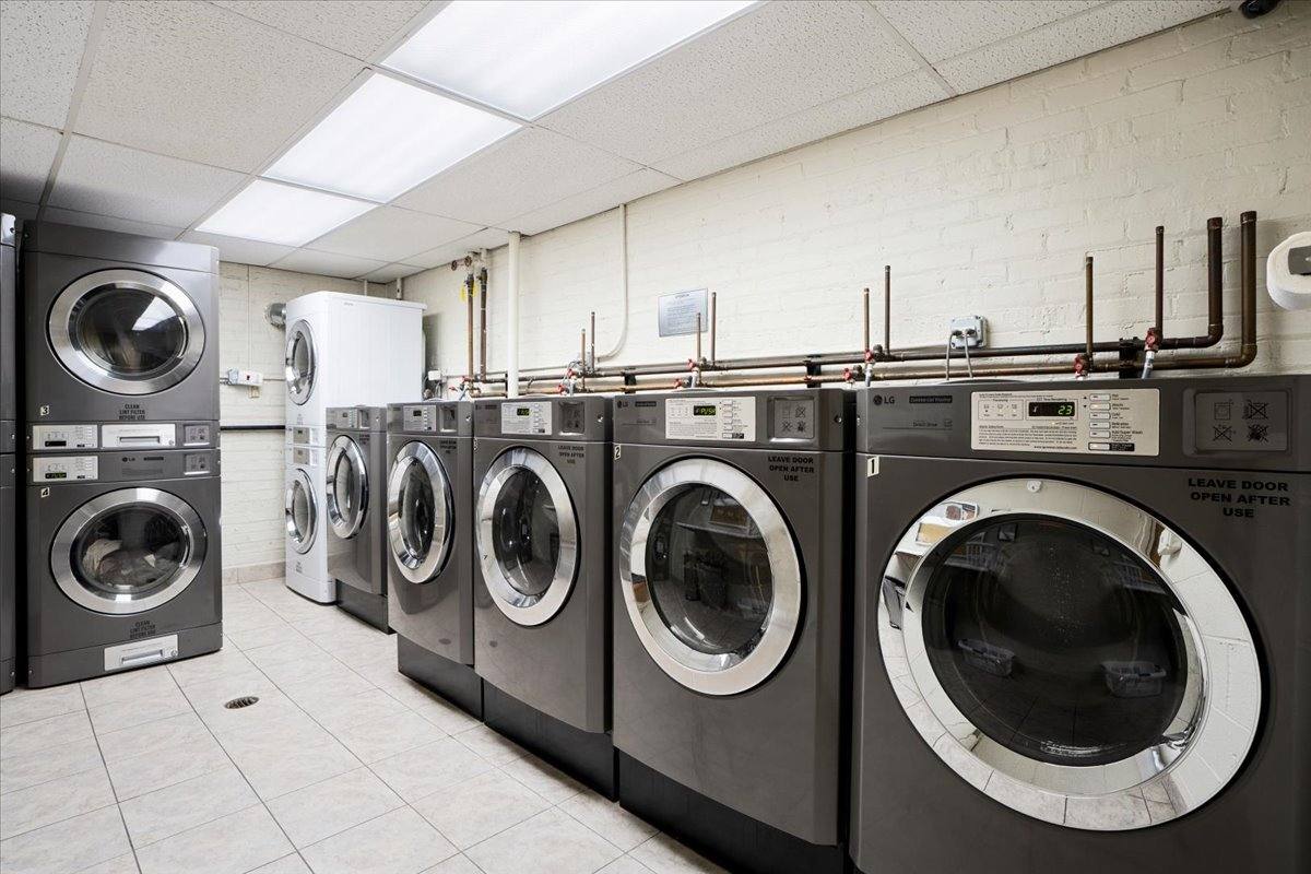 Apartment for rent at 515 W Wrightwood Ave #503, Chicago, IL 60614
