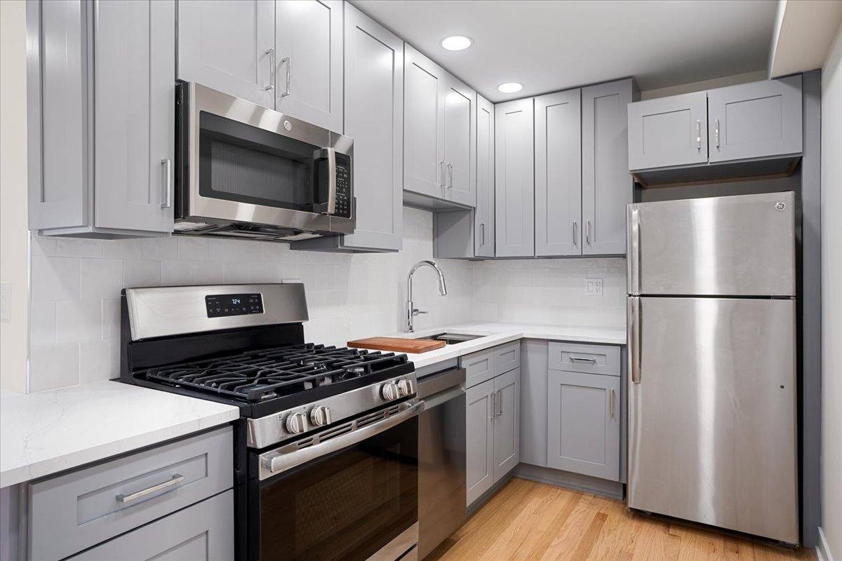 Apartment for rent at 515 W Wrightwood Ave #503, Chicago, IL 60614