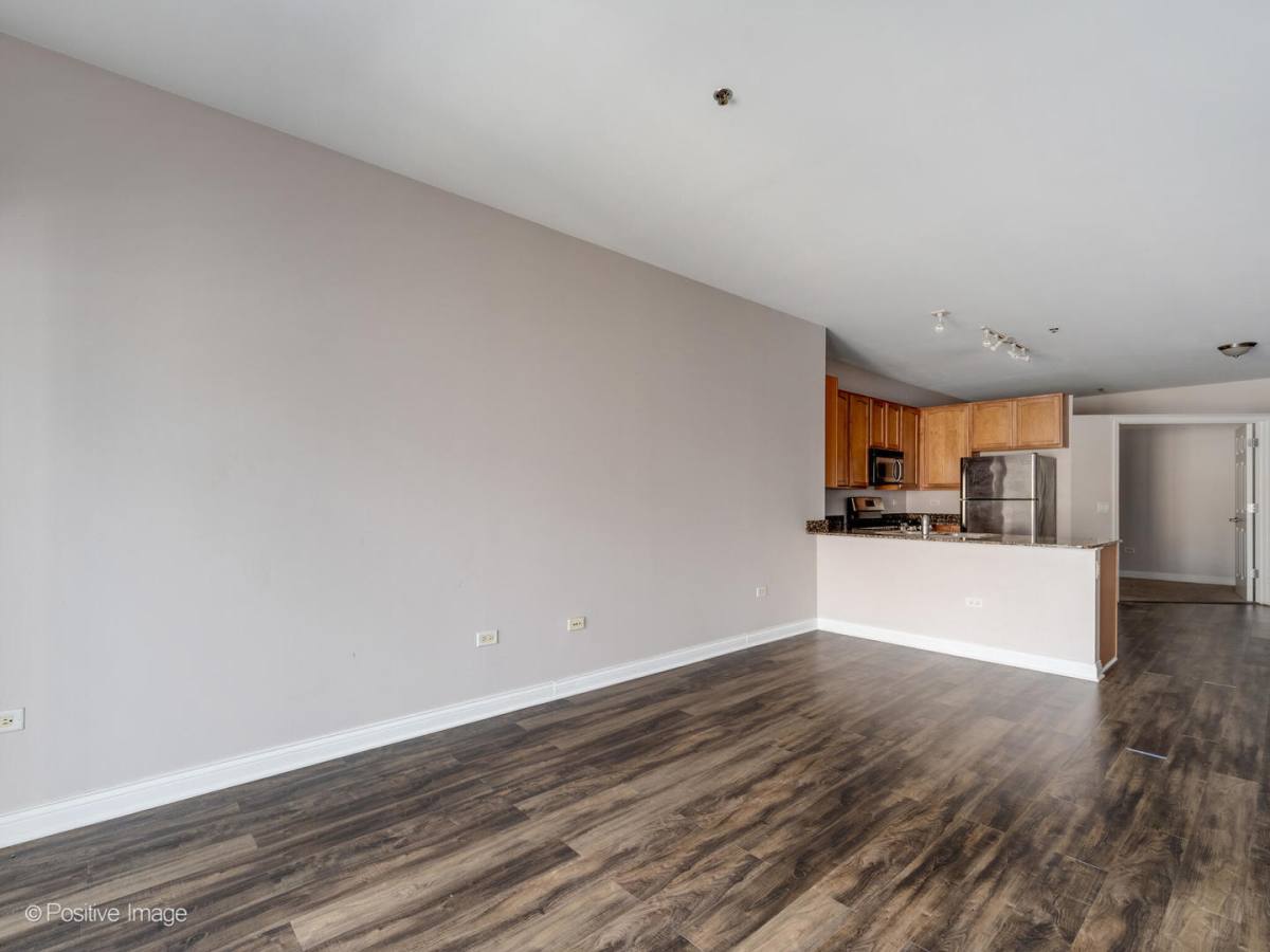 Apartment for rent at 8 W Monroe St #1408, Chicago, IL 60603
