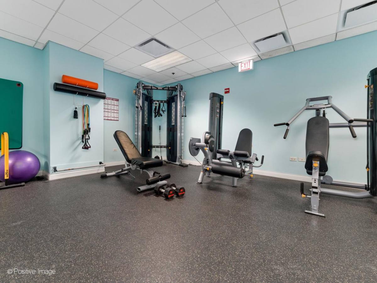 Apartment for rent at 8 W Monroe St #1408, Chicago, IL 60603