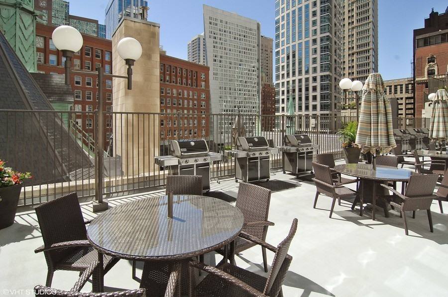 Apartment for rent at 111 25 E Chestnut St 25F #25F, Chicago, IL 60611