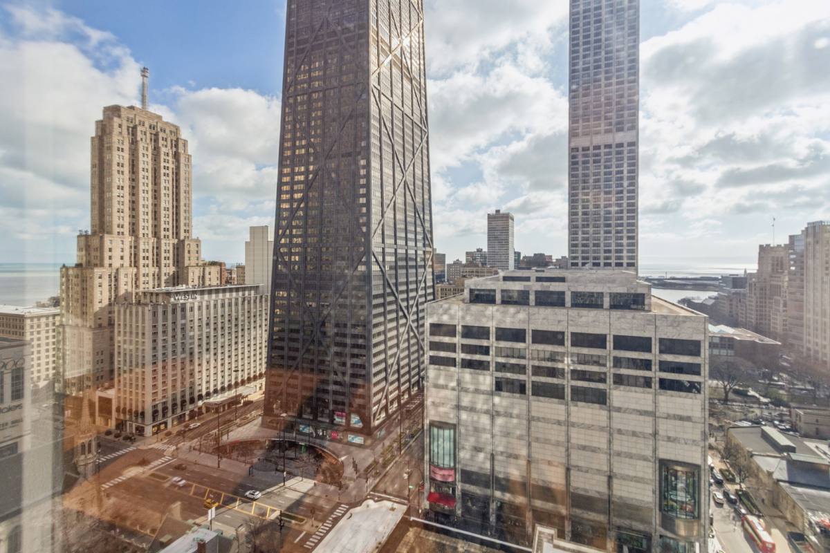 Apartment for rent at 111 25 E Chestnut St 25F #25F, Chicago, IL 60611