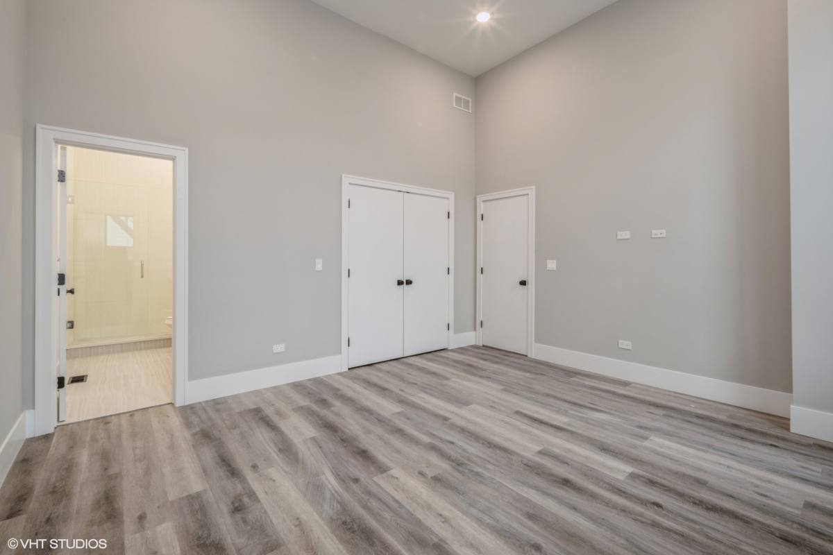 Apartment for rent at 639 W 18th St #1, Chicago, IL 60616