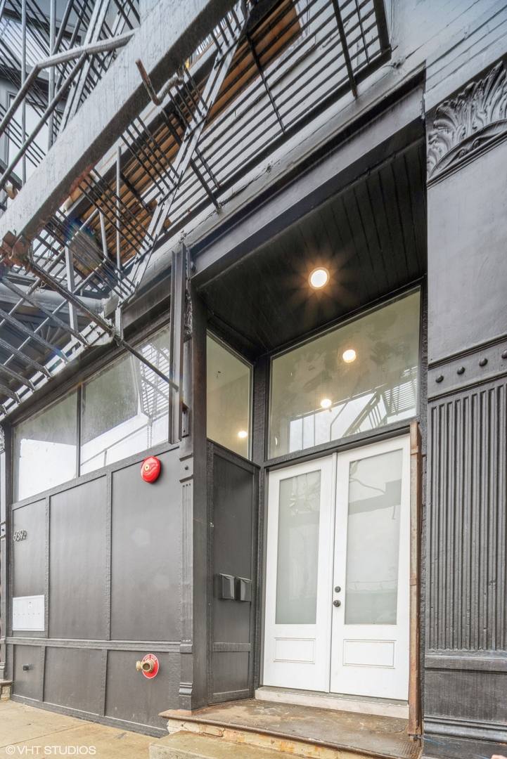 Apartment for rent at 639 W 18th St #1, Chicago, IL 60616