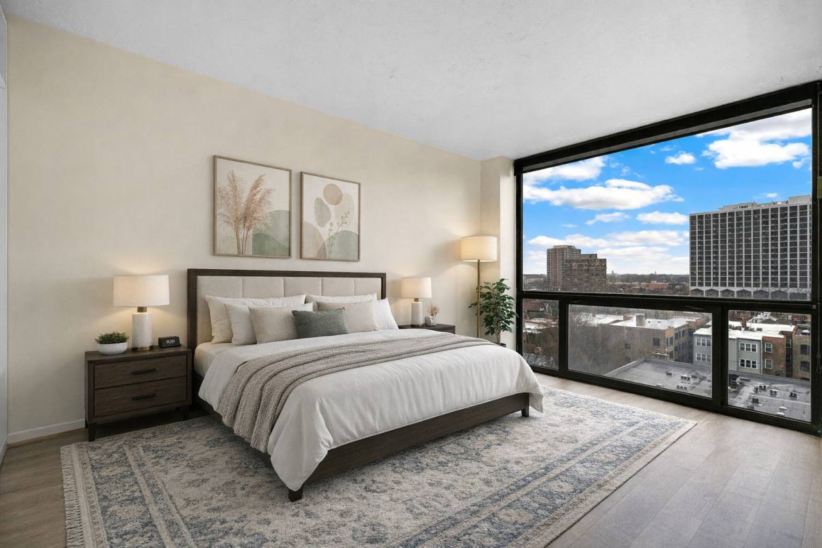 Apartment for rent at 4343 N Clarendon Ave #911, Chicago, IL 60613