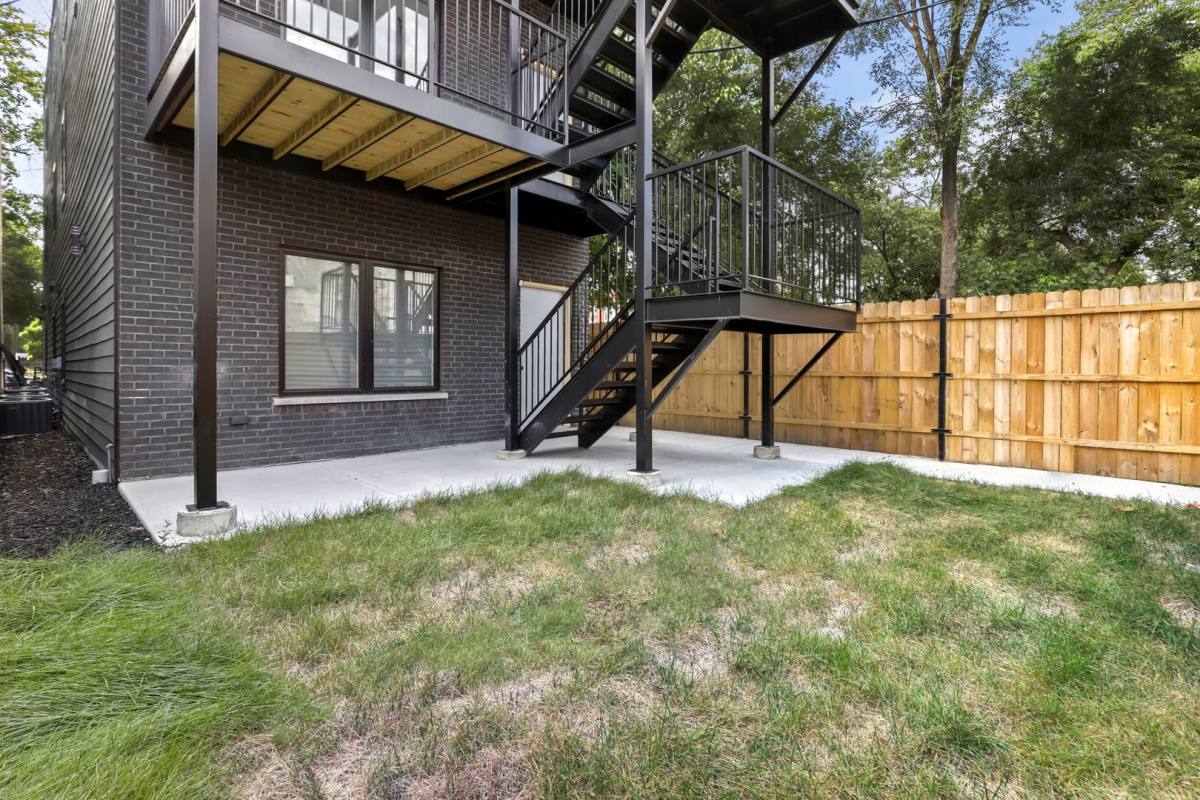 Condo for rent at 4605 S Langley Ave #2, Chicago, IL 60653