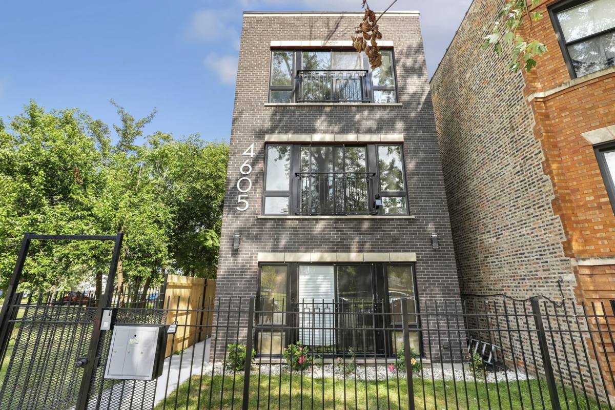 Condo for rent at 4605 S Langley Ave #2, Chicago, IL 60653