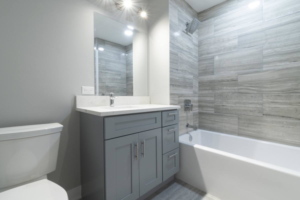 Apartment for rent at 23 W Hubbard St #4A, Chicago, IL 60654
