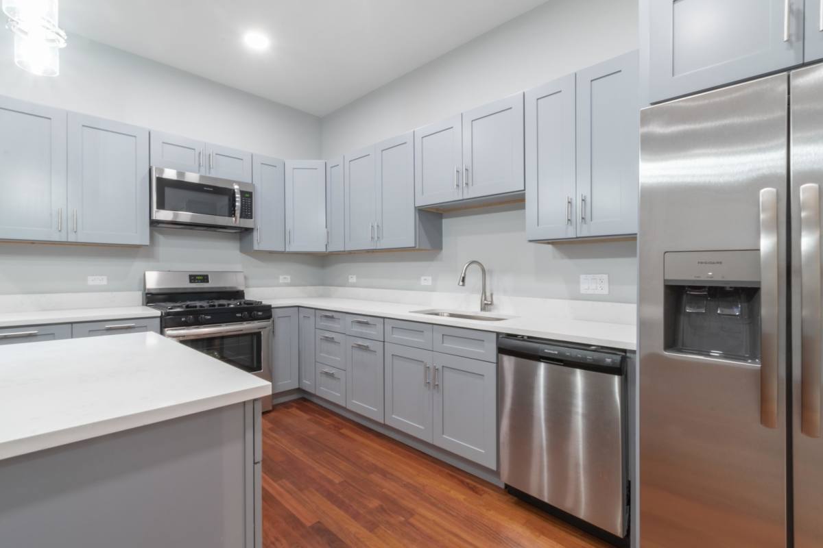 Apartment for rent at 23 W Hubbard St #4A, Chicago, IL 60654
