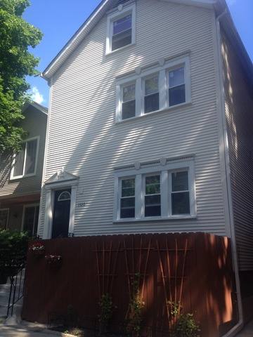 Apartment for rent at 1520 W Melrose St #2F, Chicago, IL 60657