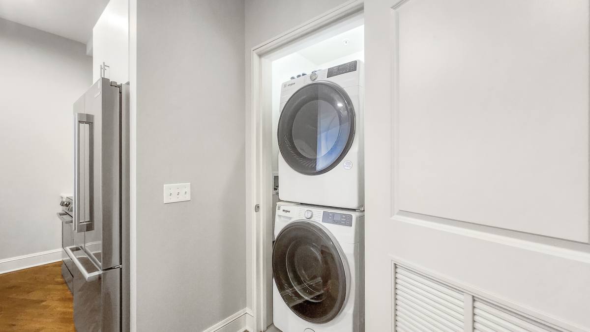 Apartment for rent at 850 N Lake Shore Dr #504, Chicago, IL 60611