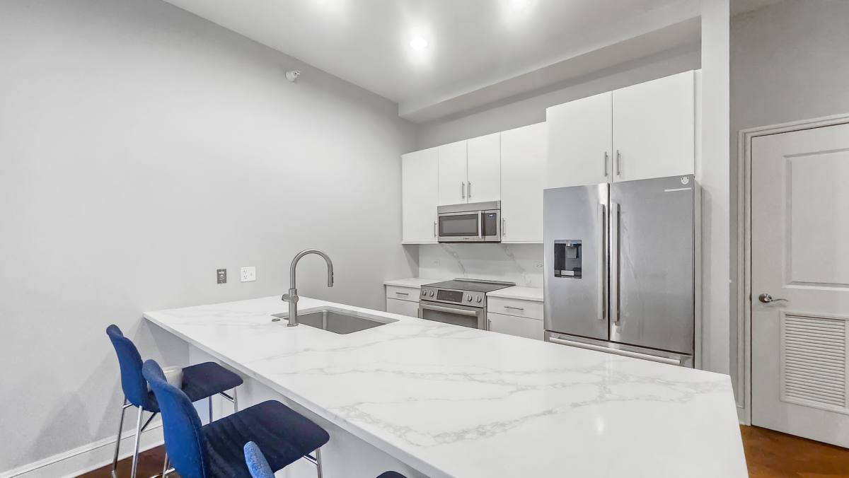 Apartment for rent at 850 N Lake Shore Dr #504, Chicago, IL 60611
