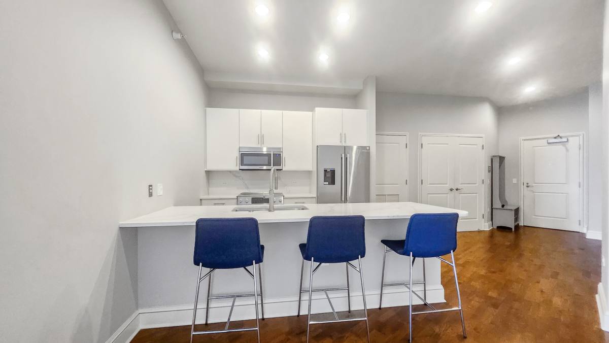 Apartment for rent at 850 N Lake Shore Dr #504, Chicago, IL 60611