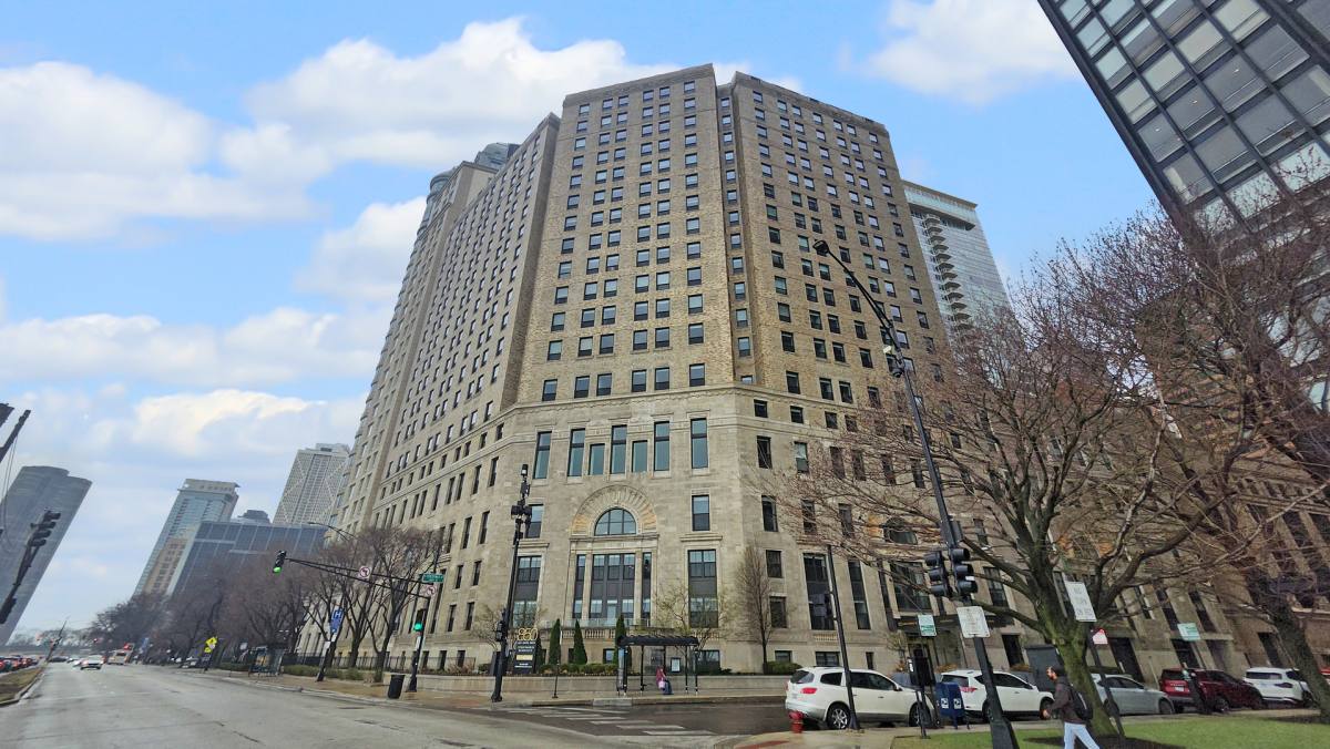 Apartment for rent at 850 N Lake Shore Dr #504, Chicago, IL 60611