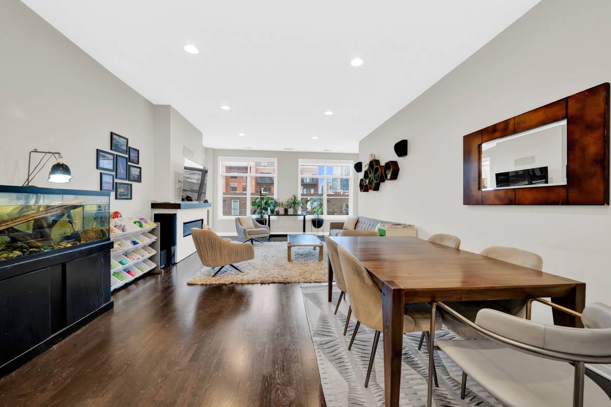 Apartment for rent at 550 W Fulton St #403, Chicago, IL 60661