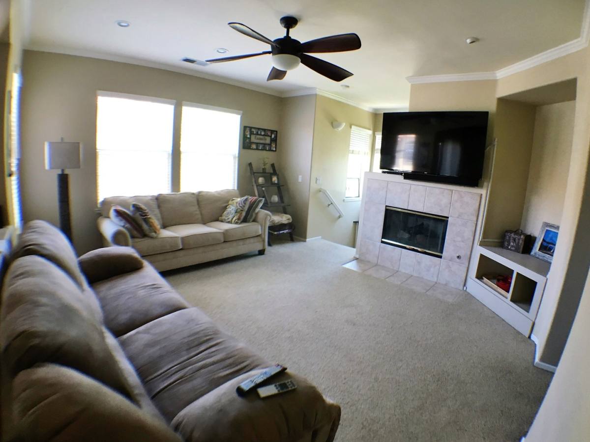 Condo for rent at 634 Sumner Way, Oceanside, CA 92058