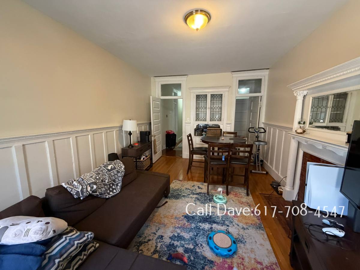 Apartment for rent at 1788 Beacon St #6A, Brookline, MA 02446