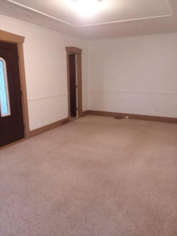 House for rent at 716 Hazel Ave, Ellwood City, PA 16117