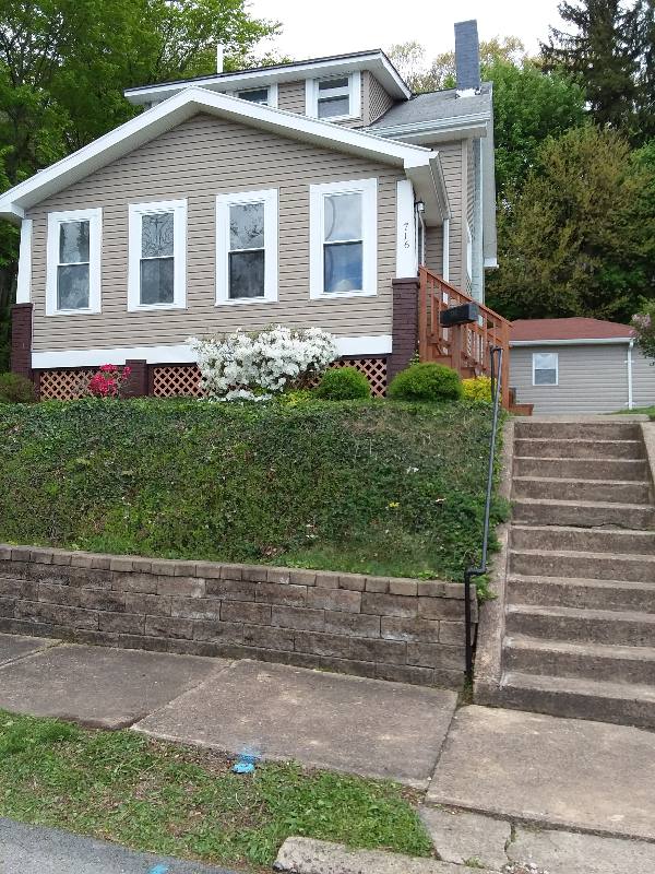 House for rent at 716 Hazel Ave, Ellwood City, PA 16117