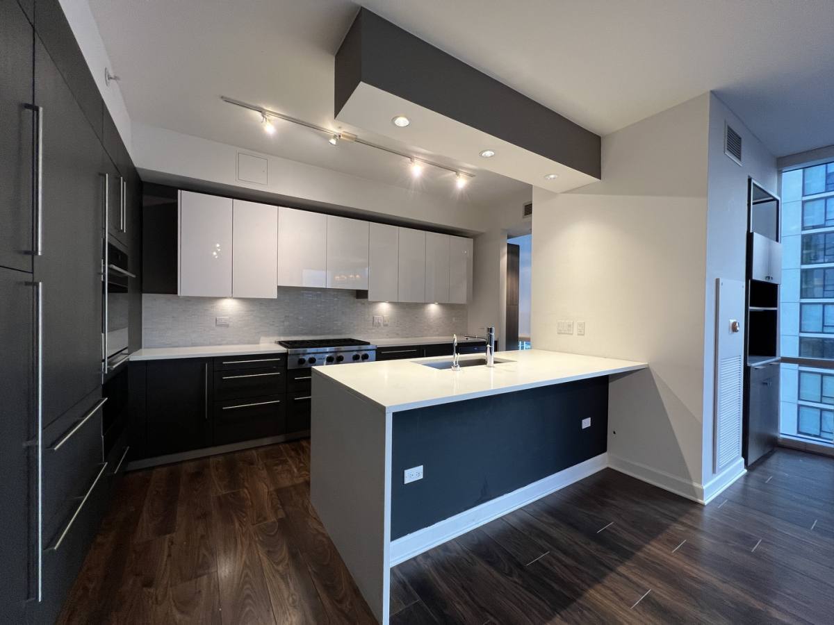 Apartment for rent at 1201 S Prairie Ave #3801, Chicago, IL 60605